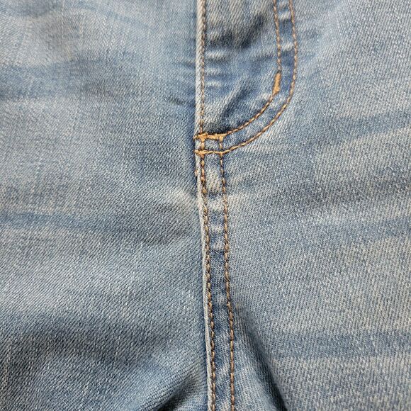 St. John's Bay Light Wash Straight Leg Whisker Faded Jeans Size 12 Petite - Picture 10 of 10